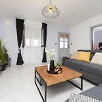 Ferienhaus 1 Bedroom Pet Friendly In