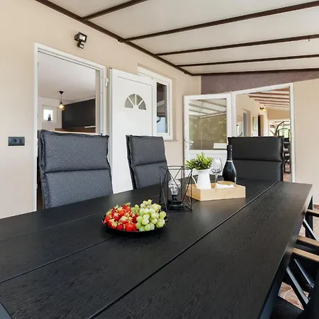 1 Bedroom Gorgeous In 度假居 *