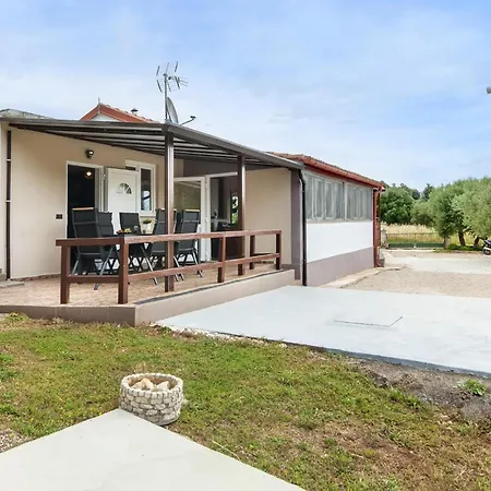 1 Bedroom Gorgeous In *